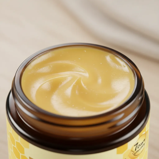 Textura de la crema facial con veneno de abeja